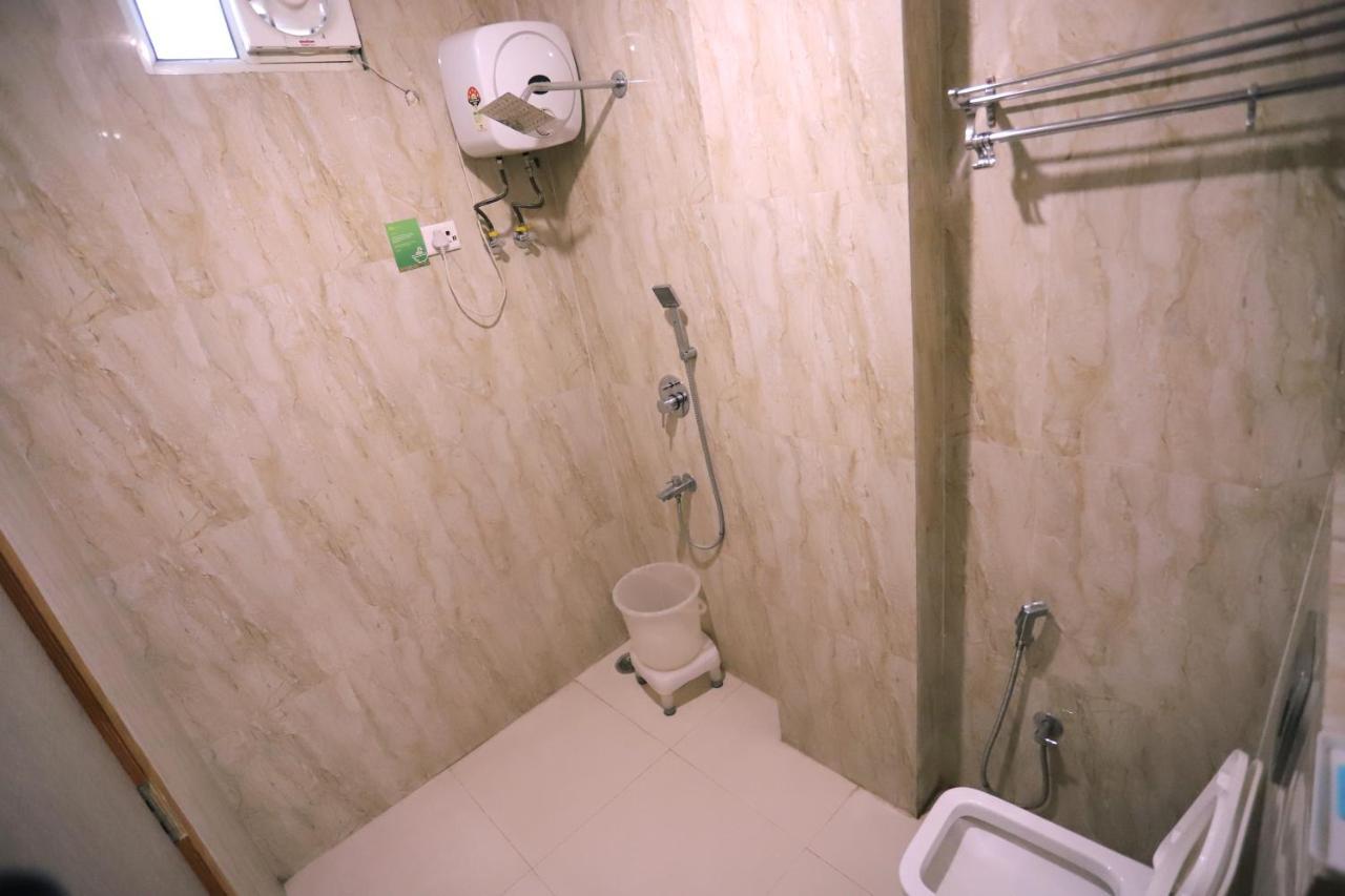 Hotel Aries New Delhi Extérieur photo